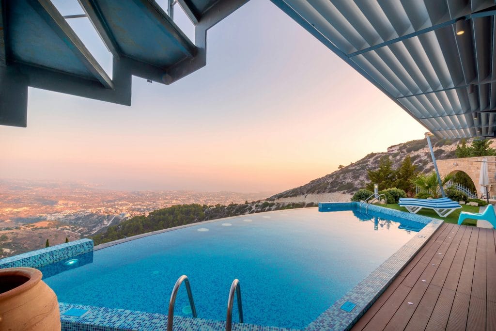 pool builders gold coast